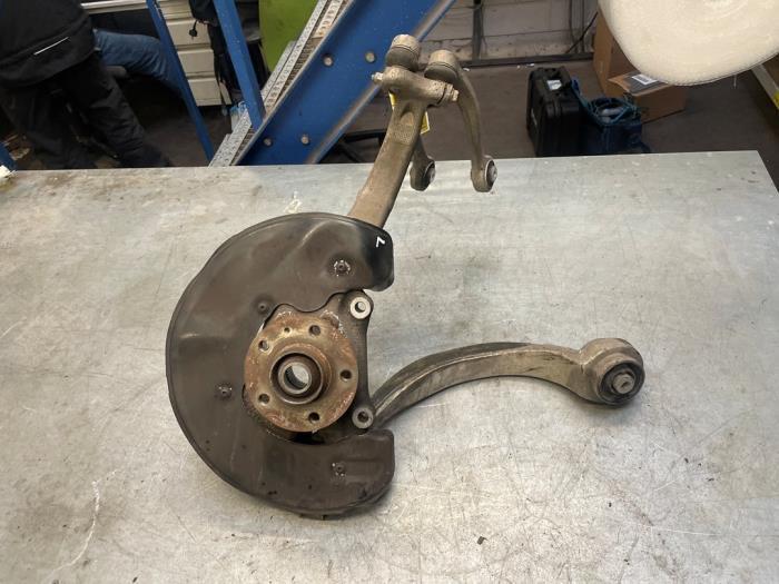 Fusee links-voor van een Audi A8, Auto-onderdelen, Ophanging en Onderstel, Audi, Gebruikt, 3 maanden garantie, Ophalen of Verzenden