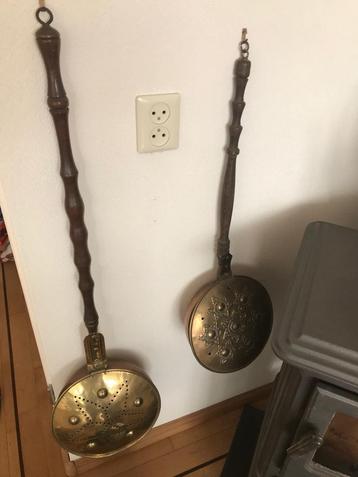 Koperen beddenpannen beschikbaar voor biedingen