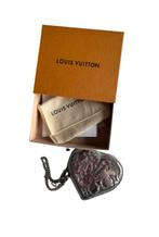 Louis Vuitton vintage coin purse portemonee zilver hartje, Overige merken, Gebruikt, Ophalen of Verzenden, Leer