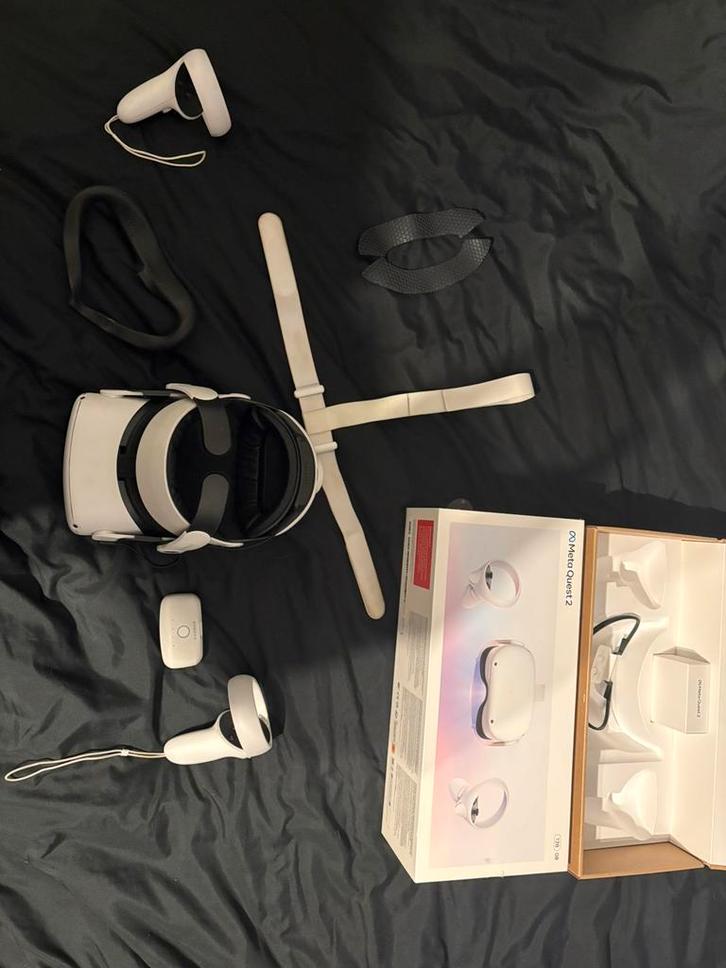 Oculus quest 2 incl bobovr headstrap, Spelcomputers en Games, Virtual Reality, Refurbished, Overige platformen, VR-bril, Ophalen of Verzenden