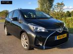 Toyota Yaris 1.0 VVT-i Business Plus 2017 | Camera | Navi, Voorwielaandrijving, Met garantie (alle), Origineel Nederlands, Handgeschakeld
