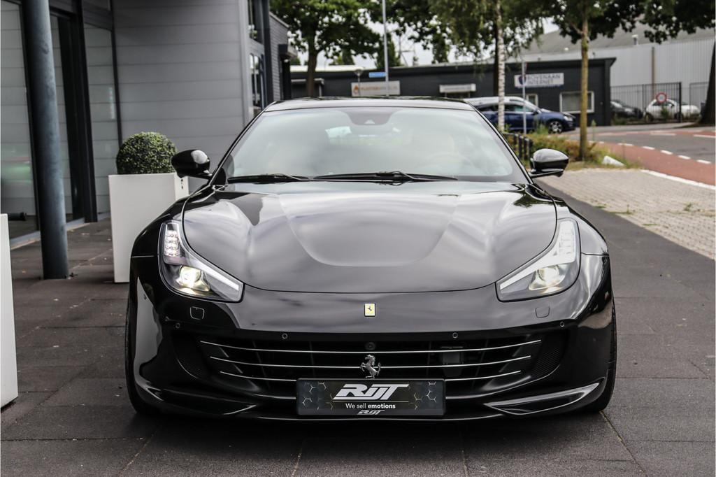 Ferrari GTC4 Lusso Turbo 3.9 V8 *APPROVED/Lift/360 camera/Pa, Auto's, Automaat, Achterwielaandrijving, 8 cilinders, Zwart