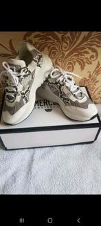 Mercer Amsterdam Sneakers - Zo goed als nieuw!, Kleding | Dames, Wit, Ophalen of Verzenden, Mercer Amsterdam, Sneakers of Gympen