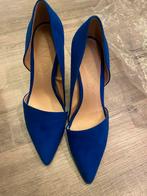 Blauw pumps in de maat 38, Kleding | Dames, Schoenen, Ophalen of Verzenden, Zo goed als nieuw, Blauw