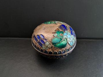 Pillendoosje cloisonné beschikbaar voor biedingen