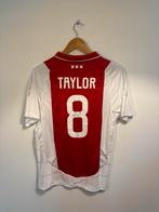 Taylor gesigneerd, Eén persoon, Juli