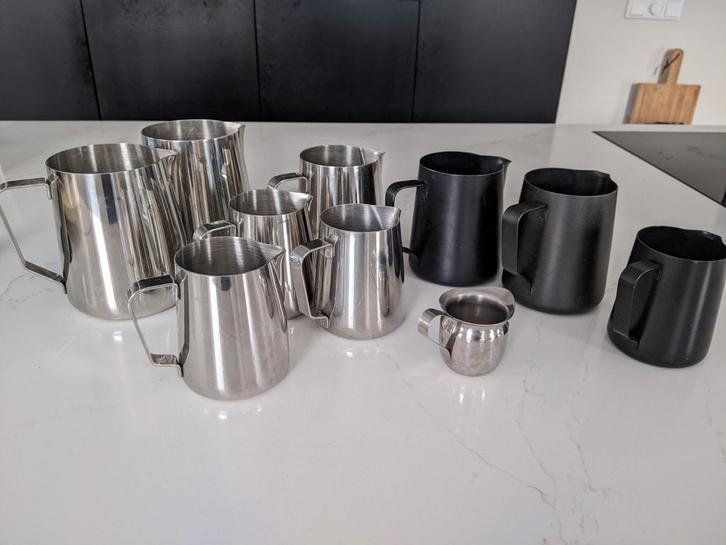 Melkopschuimkannen zwart en zilver, Huis en Inrichting, Keuken | Servies, Gebruikt, Overige stijlen, Overige materialen, Ophalen of Verzenden