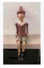 Clayre & Eve beeld Pinokkio zittend, Polyresin, 21 x 6 x 5cm, Ophalen of Verzenden, Nieuw, Overige typen