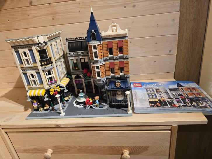 LEGO Modular - 10255 - Assembly Square, Kinderen en Baby's, Speelgoed | Duplo en Lego, Nieuw, Lego, Complete set, Ophalen