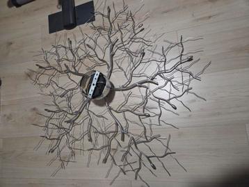 Plafond lamp takken vorm beschikbaar voor biedingen