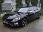 Volvo V60 T3 R-Design - Leder, Trekhaak, Autom, Dealeronderh, Auto's, 4 cilinders, Zwart, Particulier, USB