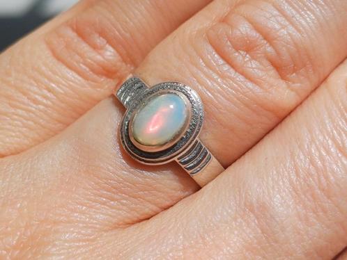 Vanoli 925 zilveren ring Ethiopische opaal maat 17,5, Sieraden, Tassen en Uiterlijk, Ringen, Nieuw, Dame, 17 tot 18, Wit, Zilver