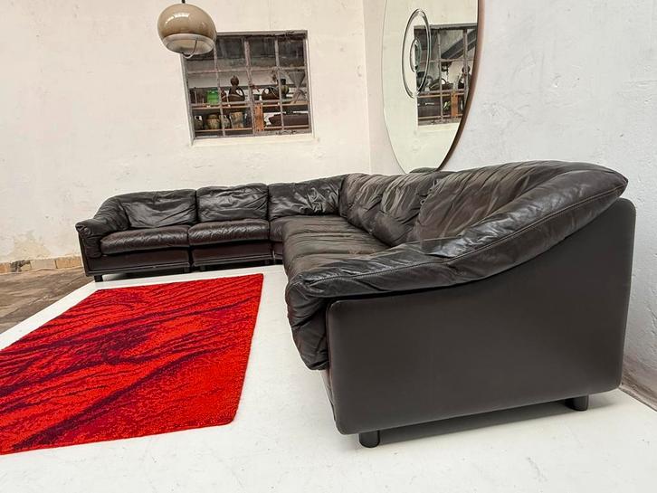 Bruin lederen Leolux jaren 70 modulaire hoekbank Nurigarage, Huis en Inrichting, Banken | Complete zithoeken, Gebruikt, Ophalen