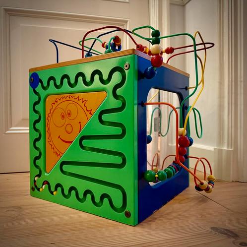 Grote houten activiteitenkubus/speelkubus 40x40x40cm, Kinderen en Baby's, Speelgoed | Houten speelgoed, Gebruikt, Overige typen