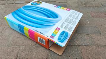 Rond Intex opblaasbaar zwembad beschikbaar voor biedingen