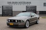 Ford USA Mustang 4.6 V8 GT / Leer / Navigatie / Automaat, Auto's, Automaat, Achterwielaandrijving, Gebruikt, 4 stoelen