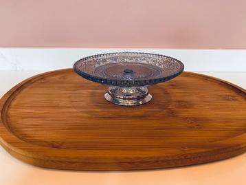 Blauw glazen plateau / bonbonschaal op metalen voet beschikbaar voor biedingen