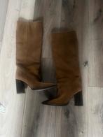 Suede laarzen van de zara maat 37 zgan, Kleding | Dames, Schoenen, Hoge laarzen, Zwart, Ophalen of Verzenden, Zo goed als nieuw
