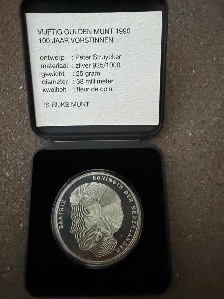 50 Gulden Zilver 1990 /100 jaar Vorstinnen (FDC) in cassette, Postzegels en Munten, Munten | Nederland, Losse munt, 50 gulden
