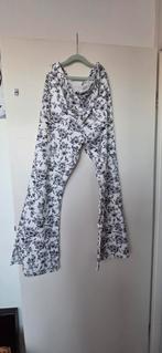 Mooie bloemen pantalon maat L, Kleding | Dames, Pyjama's, Ophalen of Verzenden, Nieuw, Maat 38/40 (M)
