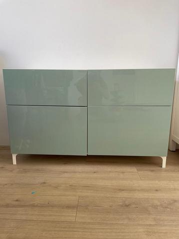 Mint groene Besta kast