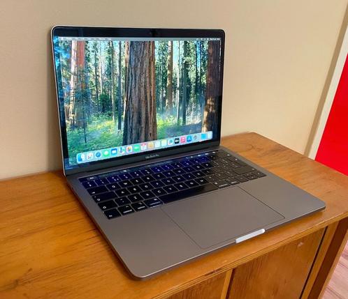 Apple MacBook Pro 2,4 GHz Quad-Core i5 (16GB/512GB/4xUSB-C), Computers en Software, Apple Macbooks, Gebruikt, MacBook Pro, 13 inch
