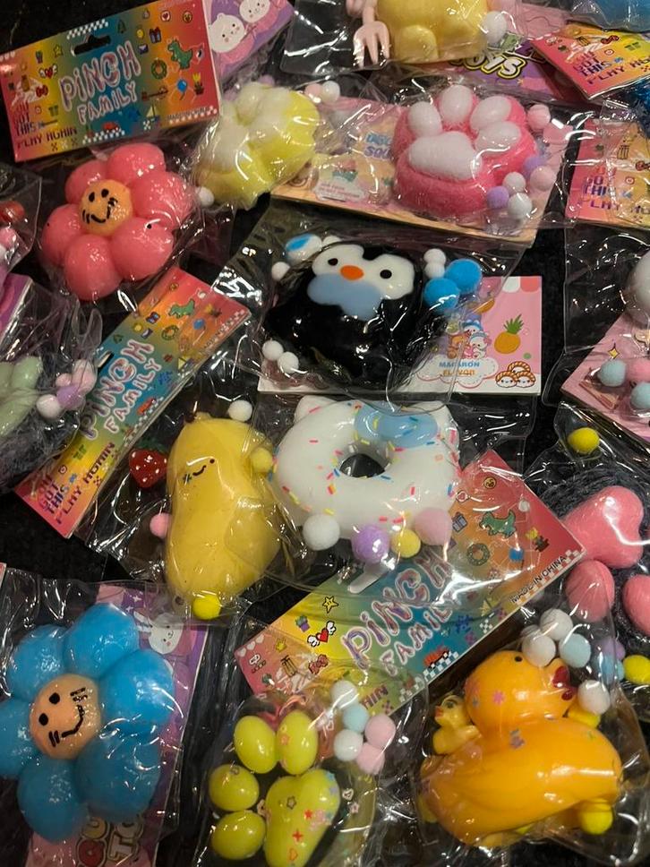 Squishy - Squeeze - anti stress - toy - partij, Kinderen en Baby's, Speelgoed | Overig, Nieuw, Jongen of Meisje, Ophalen of Verzenden