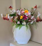 Witte vaas met bloemstuk, Ophalen, Nieuw, Binnen