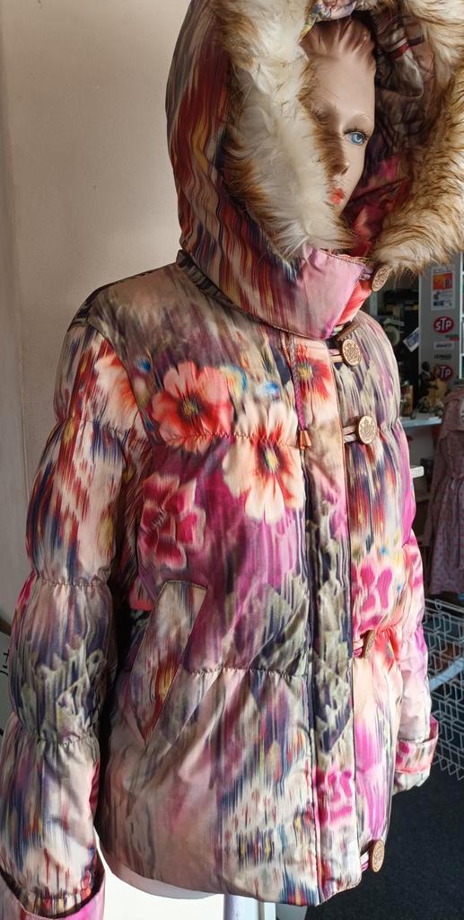 Prachtige warme jas van Daite met afritsbare capuchon, Kleding | Dames, Jassen | Winter, Zo goed als nieuw, Maat 42/44 (L), Roze