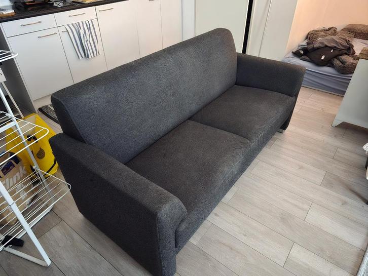 Grey couch, Huis en Inrichting, Banken | Complete zithoeken, Gebruikt, Stof, Ophalen