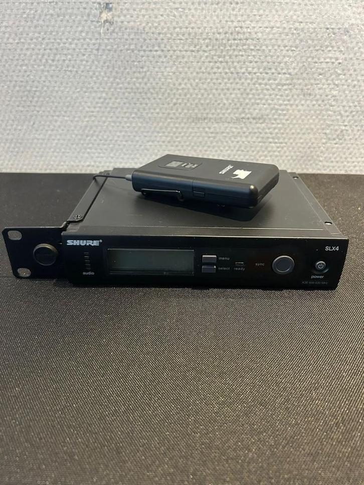SHURE SLX 4 met shure beltpack slx1, Muziek en Instrumenten, Microfoons, Zo goed als nieuw, Overige typen, Ophalen