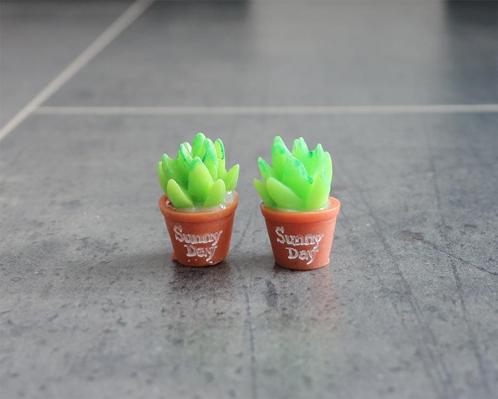 Cactus plantje in pot miniatuur nieuw 1:12 - Model 6 - 1 st, Verzamelen, Poppenhuizen en Toebehoren, Nieuw, Decoratie, Ophalen of Verzenden