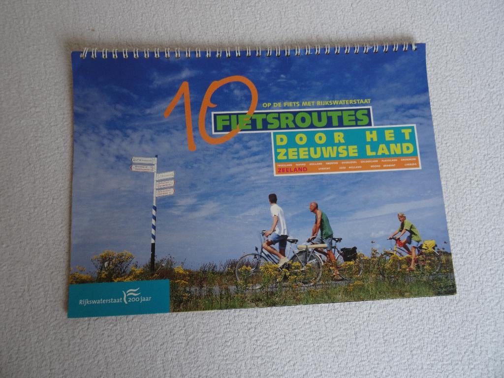 10 fietsroutes zeeuwseland op fiets rijkswaterstaat 200 jaar, Ophalen of Verzenden, Gelezen, Overige onderwerpen, Rijkswaterstaat
