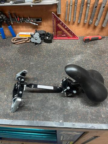 Kinder zitje voor fiets met voetsteun beschikbaar voor biedingen