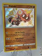 Falinks SV074/SV122 - Shining Fates, Hobby en Vrije tijd, Verzamelkaartspellen | Pokémon, Ophalen of Verzenden, Zo goed als nieuw