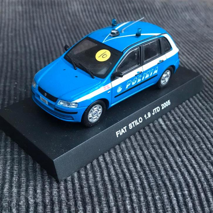 1:43 FIAT STILO 1.9 JTD ‘POLIZIA’ …… 10,-, Hobby en Vrije tijd, Modelauto's | 1:43, Zo goed als nieuw, Auto, Overige merken, Ophalen of Verzenden