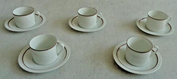 Arzberg 2075 decor 3535 5x kop & schotel set, Huis en Inrichting, Keuken | Servies, Zo goed als nieuw, Kop(pen) en/of Schotel(s)