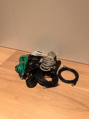 12x ethernet kabel 1-10m beschikbaar voor biedingen