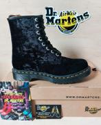 Dr. Martens Vegan 1460 Black, Crushed Velvet Maat: 42 UK8, Nieuw, Lage of Enkellaarzen, Ophalen of Verzenden, Zwart