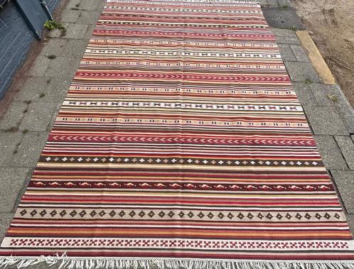 Perzisch tapijt kilim handgemaakt.maat 300x200cm2, Huis en Inrichting, Stoffering | Tapijten en Kleden, Zo goed als nieuw, 200 cm of meer