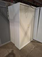 2 creme kleurige roldeurkasten met 4 legborden, Ophalen, Gebruikt, 100 tot 150 cm, Metalen roldeurkasten