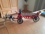 Antieke Brandweerwagen. Gietijzer, Ophalen of Verzenden
