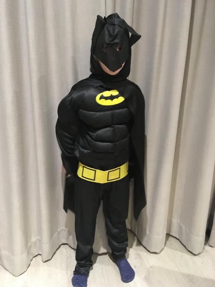Nieuw gespierd batman pak maat 98/104 of 110/116, Kinderen en Baby's, Carnavalskleding en Verkleedspullen, Nieuw, Jongen of Meisje