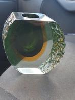 Groene Glazen Vaas - Design Object murano, Huis en Inrichting, Ophalen of Verzenden, Minder dan 50 cm, Groen, Glas