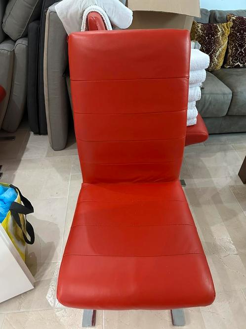 Set van 4 Moderne Rode Eetkamerstoelen – Kunstleder & Chroom, Huis en Inrichting, Stoelen, Zo goed als nieuw, Vijf, Zes of meer stoelen