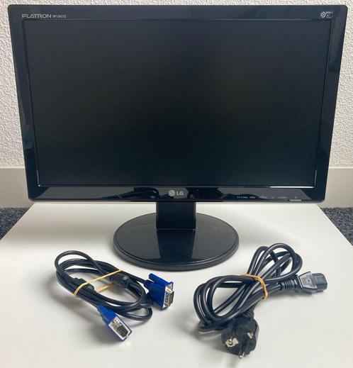 LG 19" inch monitor (W1941S-PF, TN, VGA (D-Sub), 1366 x 768), Computers en Software, Monitoren, Gebruikt, 61 t/m 100 Hz, VGA, Kantelbaar