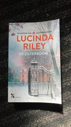 Lucinda Riley - De zilverboom, Lucinda Riley, Ophalen of Verzenden, Zo goed als nieuw, Nederland