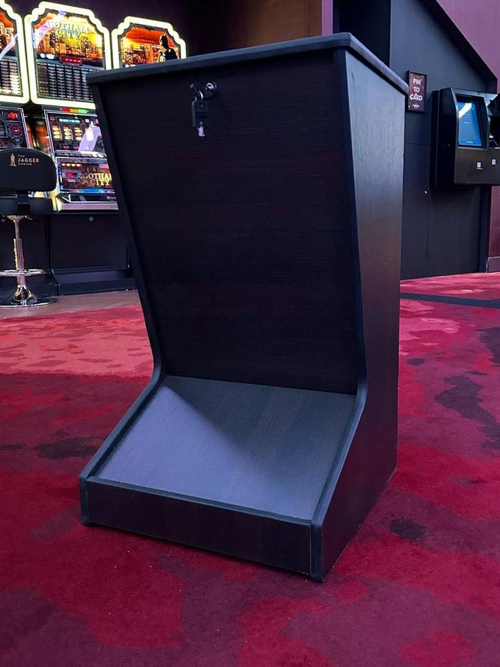 slotmachine voetjes, stands Nieuw, Verzamelen, Automaten | Gokkasten en Fruitautomaten, Nieuw, Overige munten, Ophalen