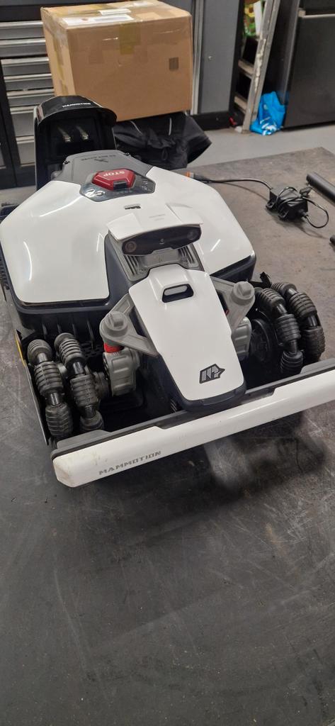 Mammotion Luba Mini 800 Robotmaaier, Tuin en Terras, Robotmaaiers, Zo goed als nieuw, 20 tot 25 cm, Bestuurbaar via app, Ophalen of Verzenden