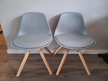 2x Nous Kids Woody Kinderstoelen - Grijs beschikbaar voor biedingen